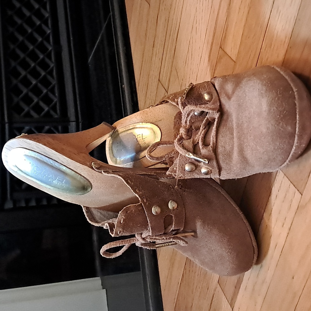 Michael Kors suede and wood high heels, size 9